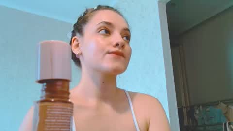 Snapshot of siennamia chatting on August 2026 11:02:01 AM Sienna Mia online show from August 2026 11:02:01 AM