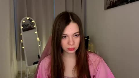 siennasayss online show from March 2026 05:23:01 AM