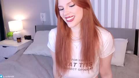 Snapshot of siennawave chatting on September 2025 08:41:01 PM Liah online show from September 2025 08:41:01 PM