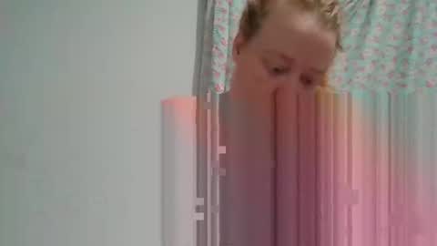 sierra_bby online show from May 2026 01:11:02 AM