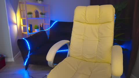 Siera online show from December 2024 09:06:02 PM