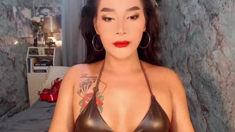 Snapshot of sierrafina_mcbride chatting on May 2026 04:13:01 PM Sierrafina online show from May 2026 04:13:01 PM