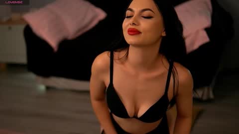 Snapshot of sierravyx chatting on October 2025 07:41:01 AM Maria online show from October 2025 07:41:01 AM