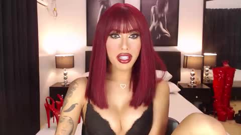 Snapshot of significantmistress chatting on April 2026 01:42:02 AM Jenny Hakenson online show from April 2026 01:42:02 AM