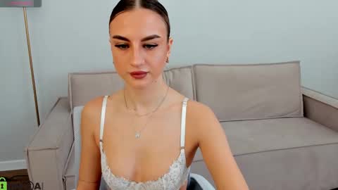 Snapshot of silen_tori chatting on March 2026 03:01:02 AM Silen online show from March 2026 03:01:02 AM