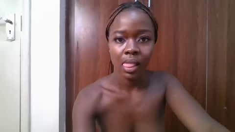 Snapshot of silent_carry chatting on February 2026 10:22:02 AM silent carry online show from February 2026 10:22:02 AM