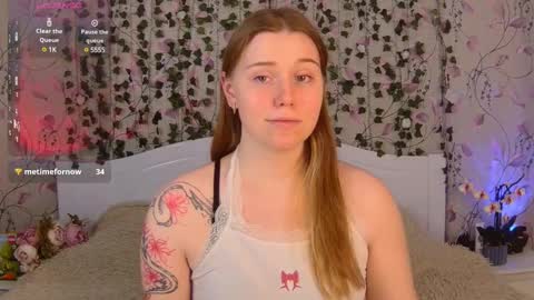 Chloe online show from March 2025 04:54:02 PM