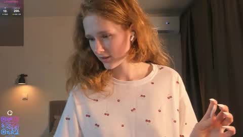 Call me Mia online show from October 2025 06:10:01 PM