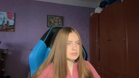 Erica online show from April 2026 08:50:02 AM