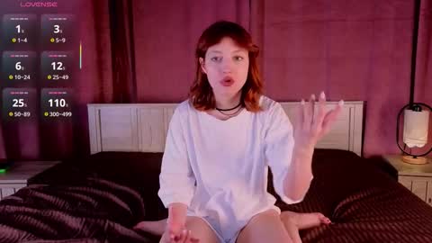 silly___woman online show from November 2025 01:33:01 PM