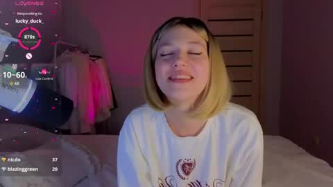 silly___woman online show from July 2026 08:52:02 PM