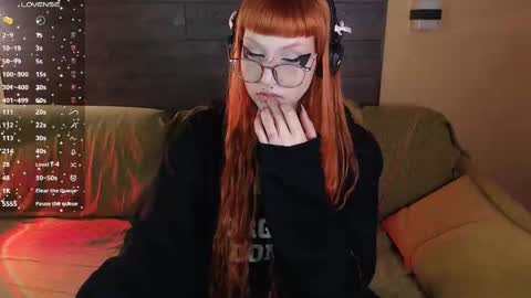 Mia online show from March 2026 10:49:02 PM