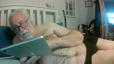 sillyoldman45221063 online show from July 2026 08:11:01 PM