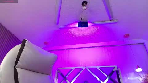 SIlvana  online show from March 2026 01:18:02 PM