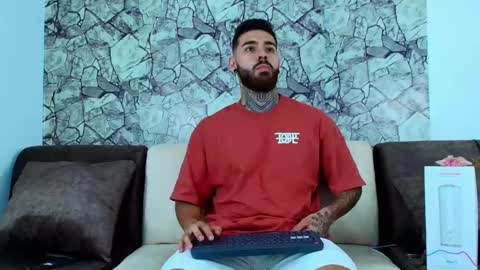 Snapshot of silvano_torrez chatting on January 2025 08:34:02 PM silavno online show from January 2025 08:34:02 PM