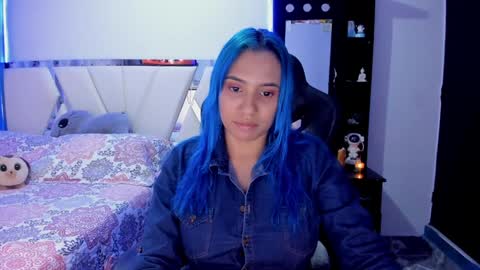 Snapshot of silver_jinx chatting on January 2025 12:30:01 AM powder online show from January 2025 12:30:01 AM