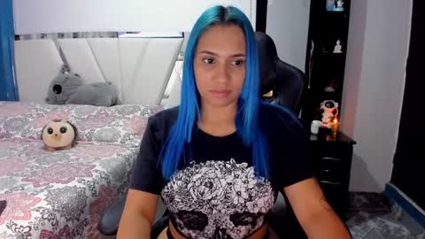 Snapshot of silver_jinx chatting on January 2025 12:05:02 AM powder online show from January 2025 12:05:02 AM