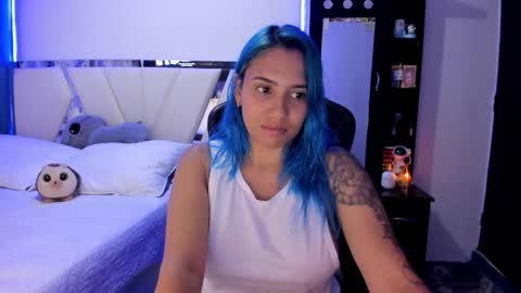 Snapshot of silver_jinx chatting on January 2025 12:50:01 AM powder online show from January 2025 12:50:01 AM