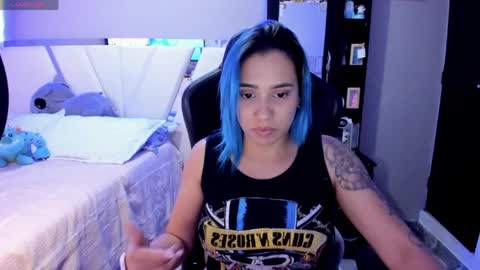 Snapshot of silver_jinx chatting on April 2026 02:17:02 AM powder online show from April 2026 02:17:02 AM