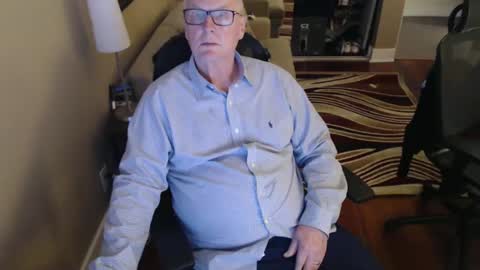 Snapshot of silverfoxmps chatting on February 2025 04:14:02 AM silverfox online show from February 2025 04:14:02 AM