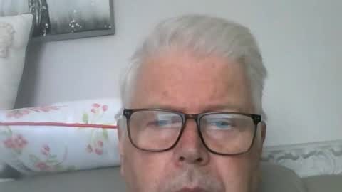 silverfoxpauly online show from September 2025 09:31:01 AM