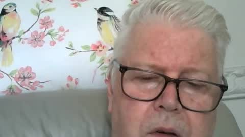 silverfoxpauly online show from May 2026 03:53:02 PM