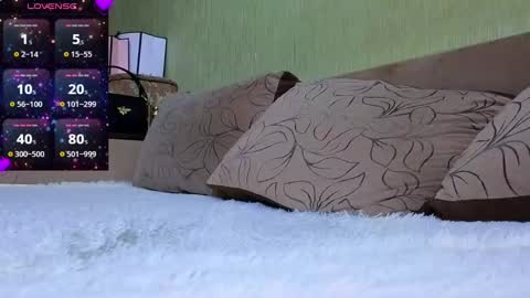 Snapshot of silviasexyy chatting on February 2025 02:42:01 PM miss Anna online show from February 2025 02:42:01 PM