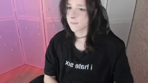 Snapshot of simochka_ chatting on May 2026 04:04:02 PM Simochka online show from May 2026 04:04:02 PM