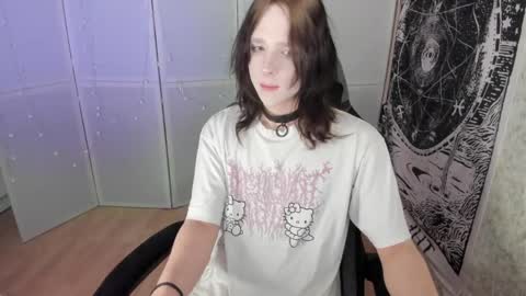 Snapshot of simochka_ chatting on May 2026 09:39:01 AM Simochka online show from May 2026 09:39:01 AM