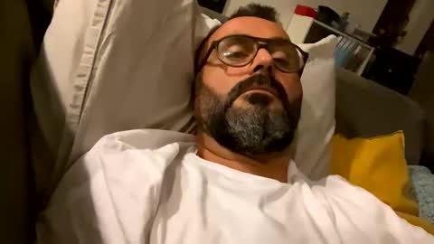 Snapshot of simon_bb chatting on September 2025 09:41:02 PM Si online show from September 2025 09:41:02 PM