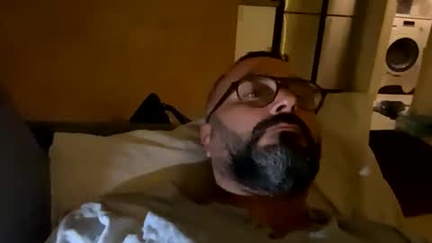 Snapshot of simon_bb chatting on November 2025 09:28:01 PM Si online show from November 2025 09:28:01 PM