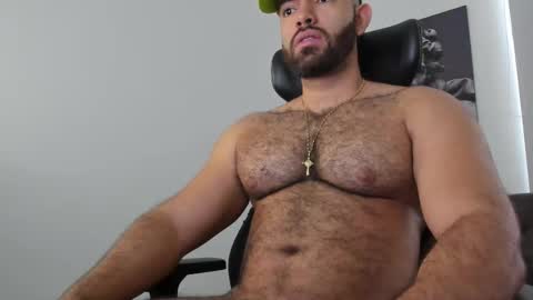 simon_leon01 online show from March 2026 01:39:01 PM