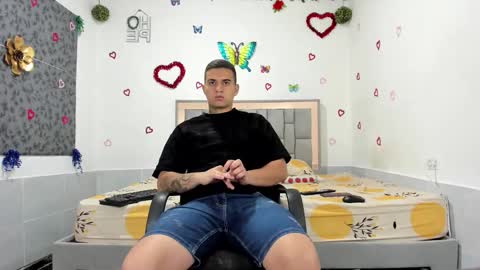 Snapshot of simonkeler chatting on September 2025 02:56:02 AM SIMON KELER online show from September 2025 02:56:02 AM