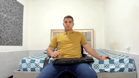 Snapshot of simonkeler chatting on January 2026 11:14:02 AM SIMON KELER online show from January 2026 11:14:02 AM