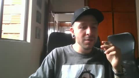 simonm777 online show from October 2025 09:04:02 PM
