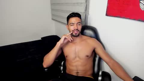 Snapshot of simple_guyy chatting on June 2026 12:22:02 AM Andrey online show from June 2026 12:22:02 AM