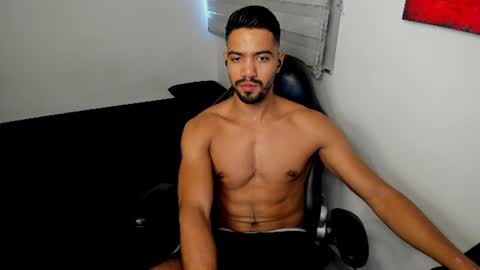 Snapshot of simple_guyy chatting on June 2026 05:05:01 PM Andrey online show from June 2026 05:05:01 PM