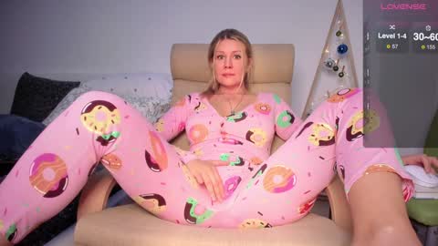 A present for me  online show from December 2024 02:47:01 AM