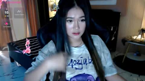 Adrianna Fowler online show from February 2026 01:43:02 AM