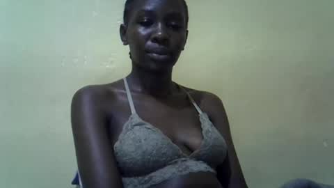 simplyloy33 online show from July 2026 06:12:01 PM