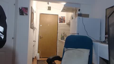 Snapshot of simyhvn chatting on January 2025 05:09:01 AM simyhvn online show from January 2025 05:09:01 AM