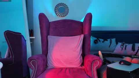 Ms. Sindel online show from January 2025 12:44:02 PM