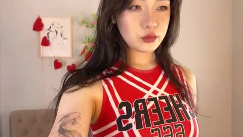 Eva online show from May 2026 08:07:01 PM