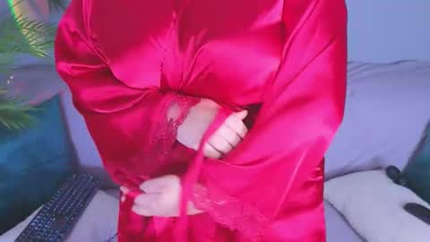 Snapshot of sinful_helena chatting on September 2025 04:48:02 AM sinful_helena online show from September 2025 04:48:02 AM