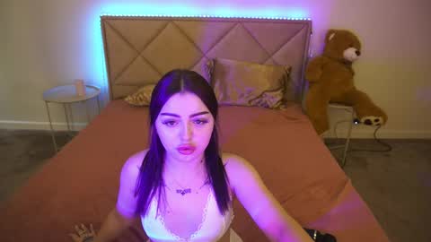 Snapshot of sinfulkittenn chatting on June 2026 01:17:02 PM Kira online show from June 2026 01:17:02 PM