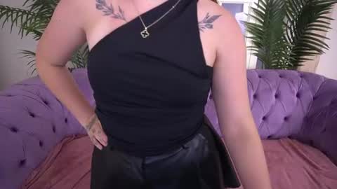 Snapshot of sinfulkittenn chatting on July 2026 06:04:02 AM Kira online show from July 2026 06:04:02 AM