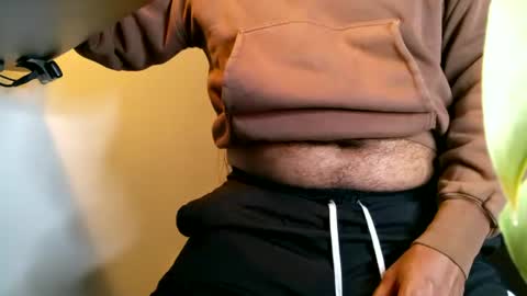 Snapshot of singoutloud37 chatting on November 2025 05:06:02 AM singoutloud37 online show from November 2025 05:06:02 AM