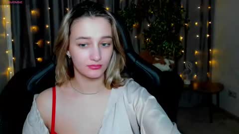 Sinty Noria online show from March 2025 04:07:01 AM