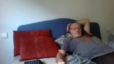 Snapshot of sirdon83 chatting on July 2026 06:10:02 PM sirdon83 online show from July 2026 06:10:02 PM