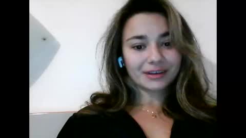 Snapshot of sirelvan chatting on November 2025 09:42:02 PM sirelvan online show from November 2025 09:42:02 PM